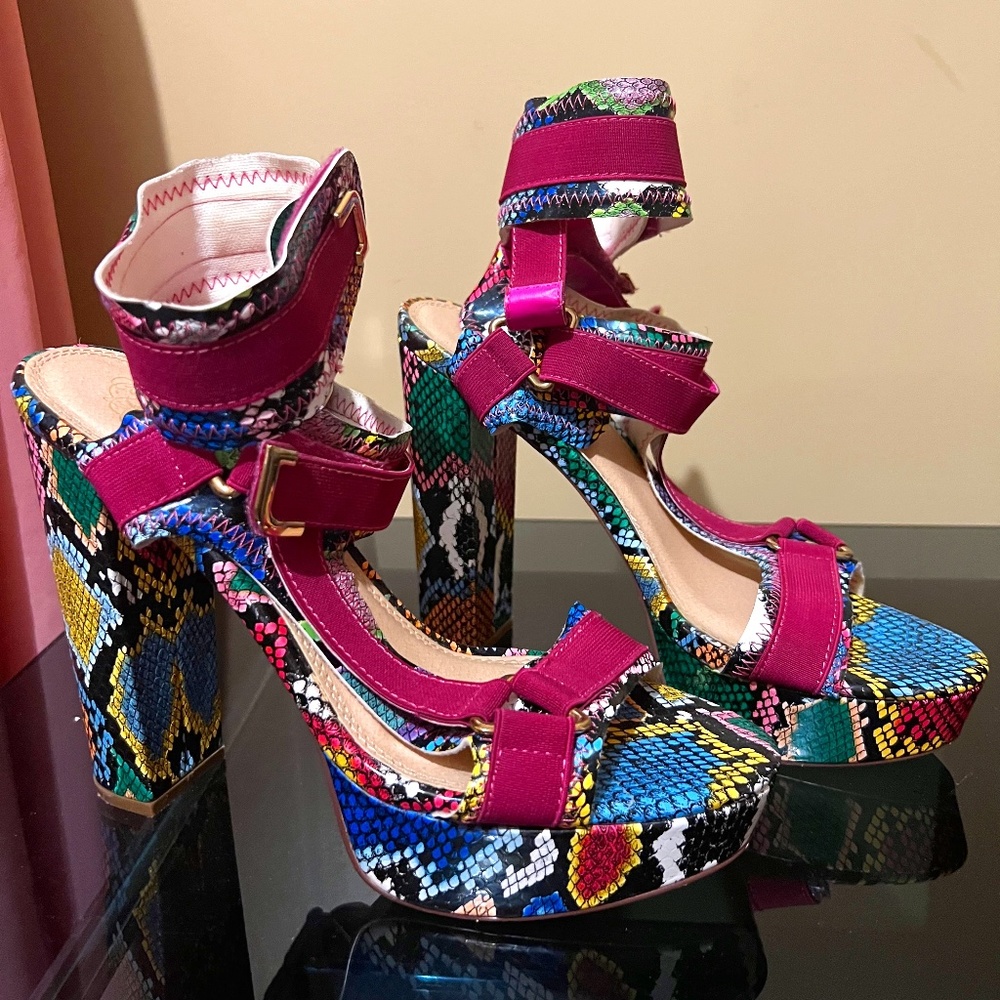 Multi Color Ankle Strap Block Heel Size 9 - image 1
